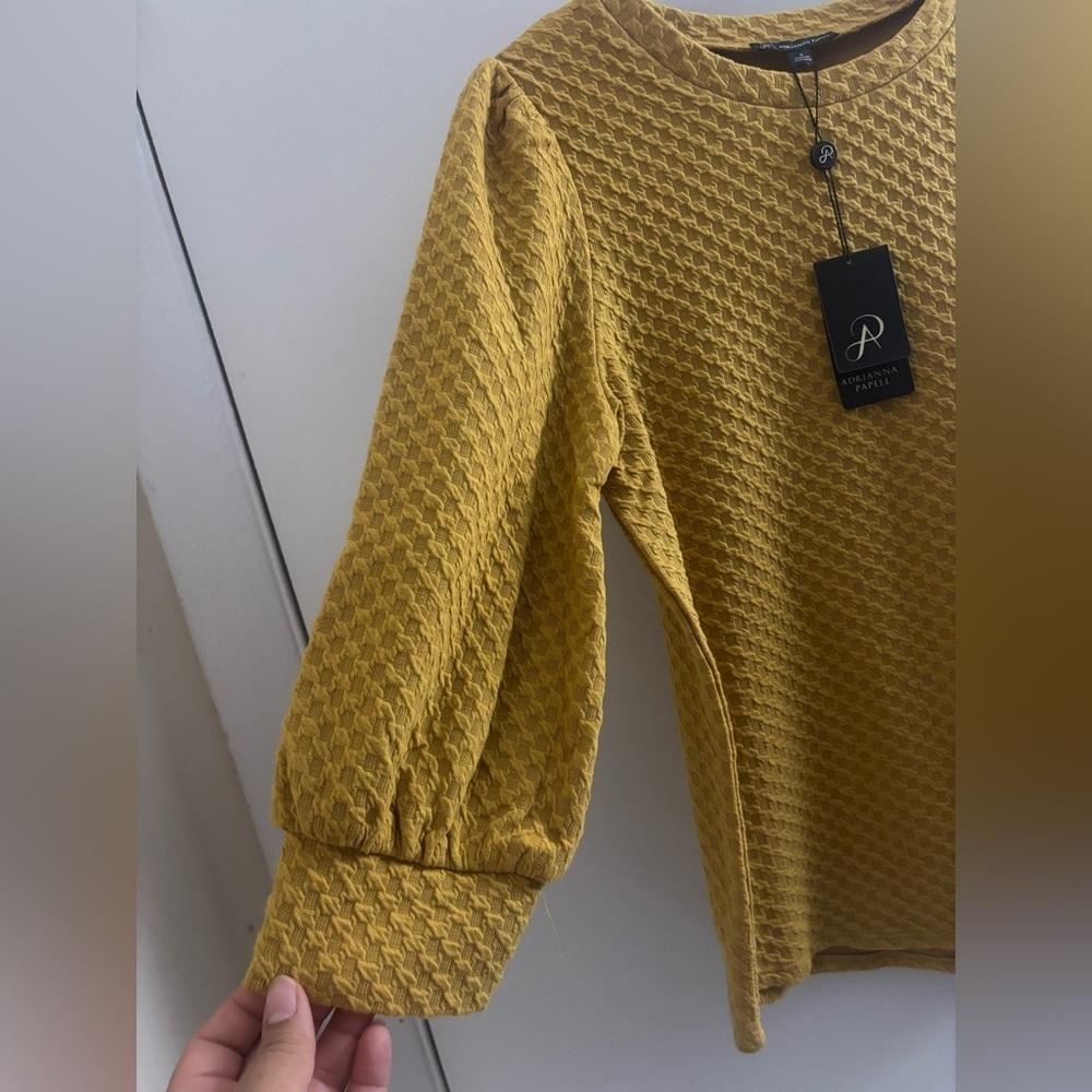 Adrianna Papell Mustard Blouse Size S HONEYCOMB KNIT 3/4 SLEEVE TOP - Picture 5 of 12